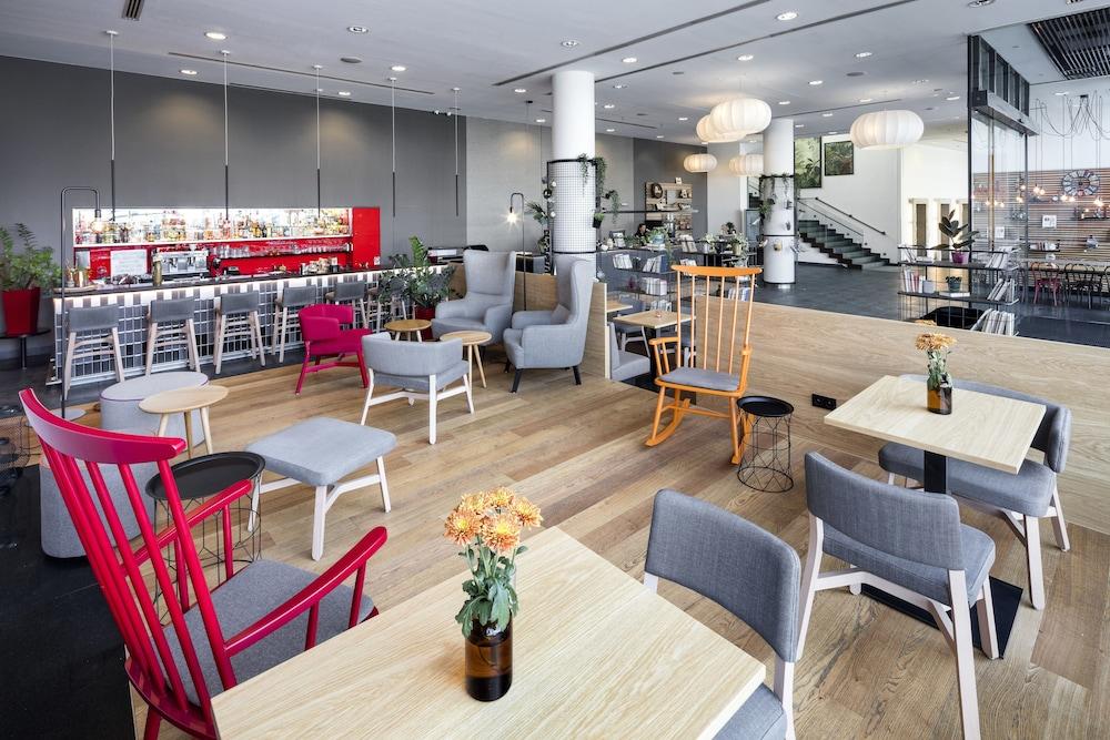 Vienna House Easy By Wyndham Pilsen Hotel Exterior photo